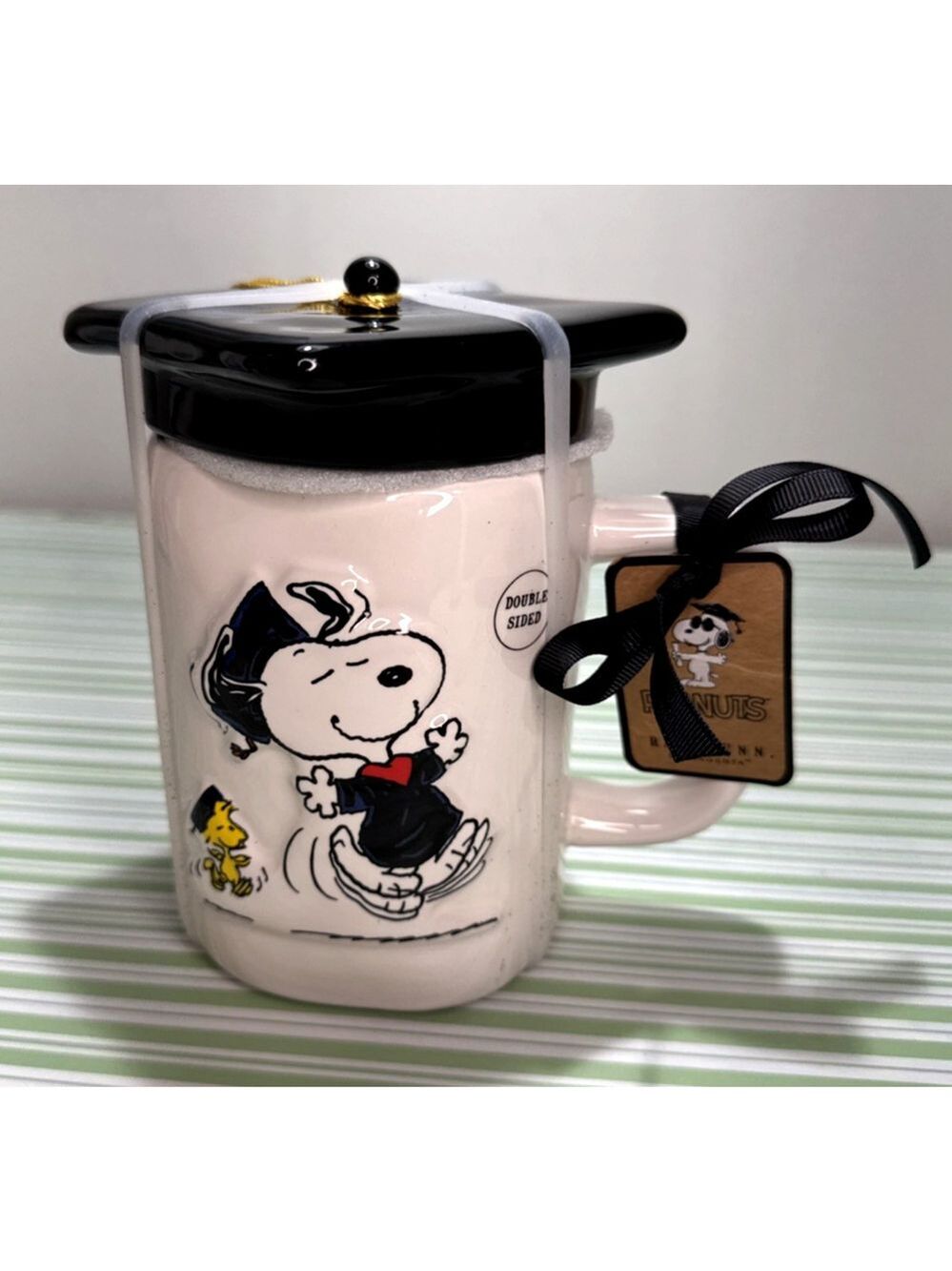 NWT Peanuts Rae Dunn Mug w Tassel & Grad Hat Lid CLASS OF 2025